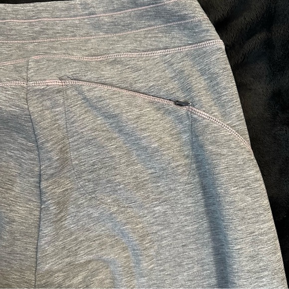 Athleta Gray Stretch Jogger Pants‎ with Ankle Zippers Women’s Medium - Picture 11 of 12